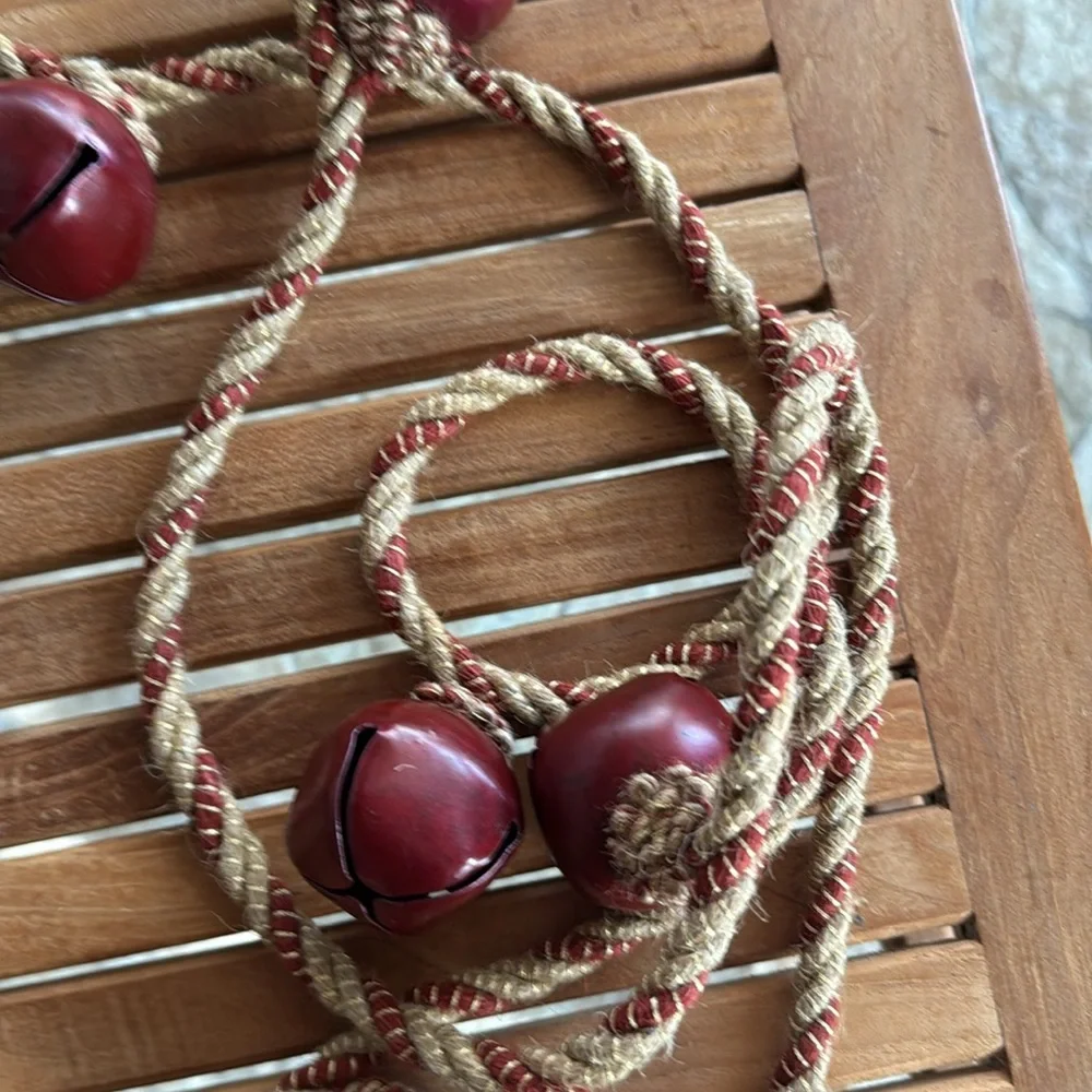 Bundle of Jingle Bell Garland, Holly Burlap Border & Pine Cones